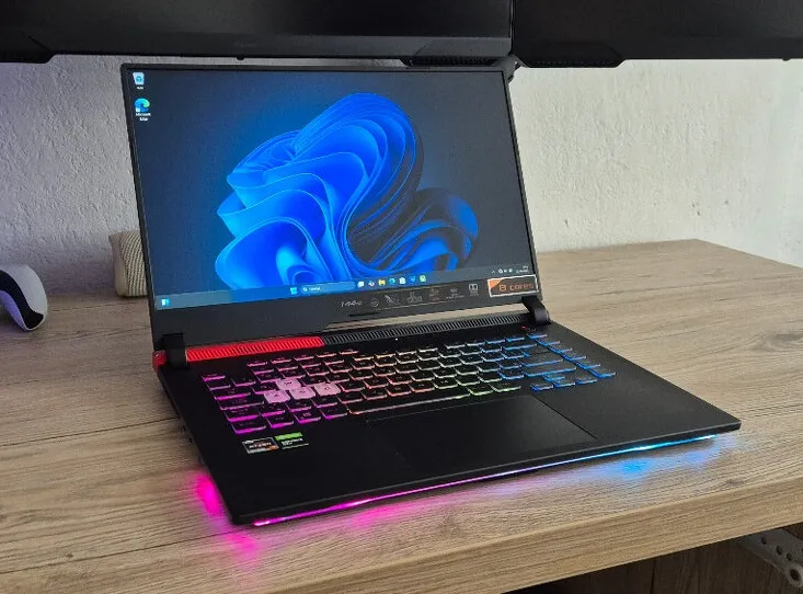Asus ROG Strix G15 - Ryzen 7, 16GB RAM, 144Hz